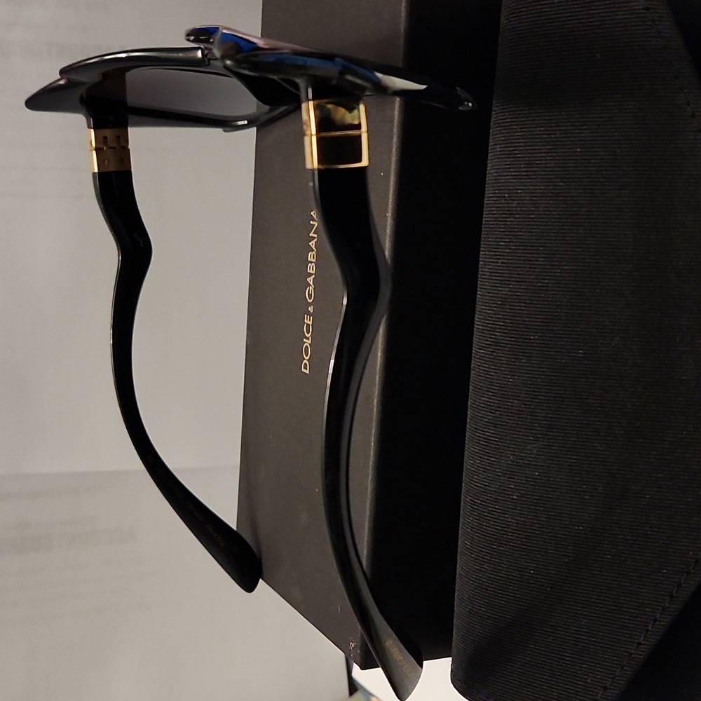D&G Sunglasses - Picture 8 of 10